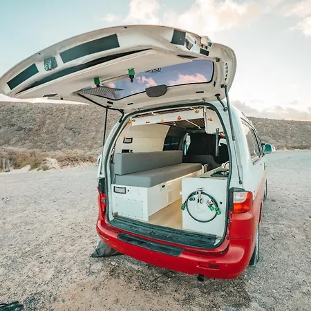 Mini Camper Hot Water, Drive It טלדה
